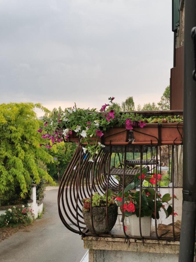 B&B Lamagia Di Corte Moronati Сирмионе Экстерьер фото