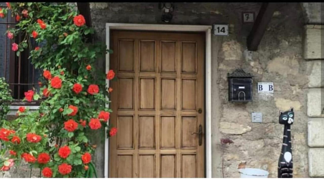 B&B Lamagia Di Corte Moronati Сирмионе Экстерьер фото