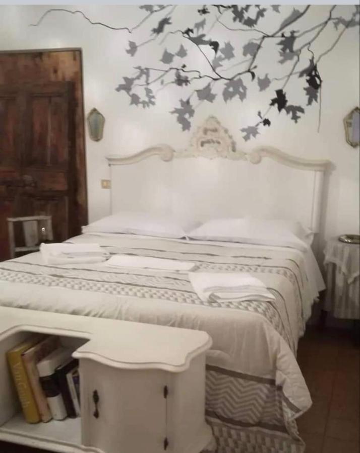 B&B Lamagia Di Corte Moronati Сирмионе Экстерьер фото